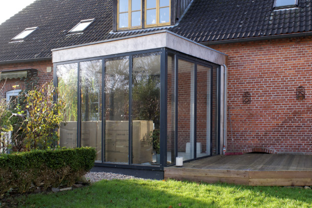 Anbau eines Glaskubus, alte Schule Kiel Moorsee
